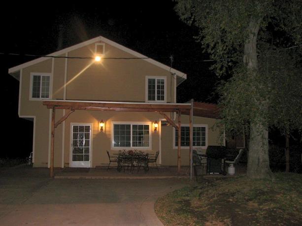 Bird Watcher Inn