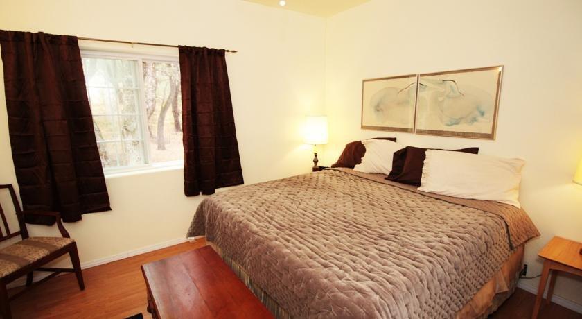 Bird Watcher Inn