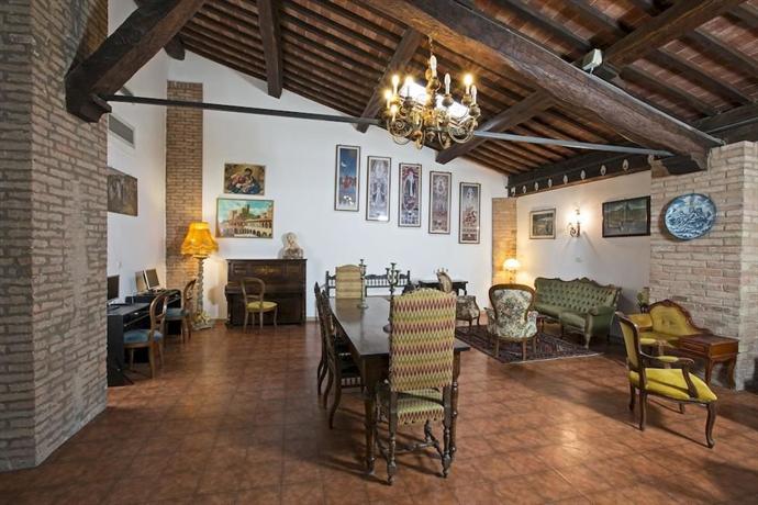 Hotel Alma Domus