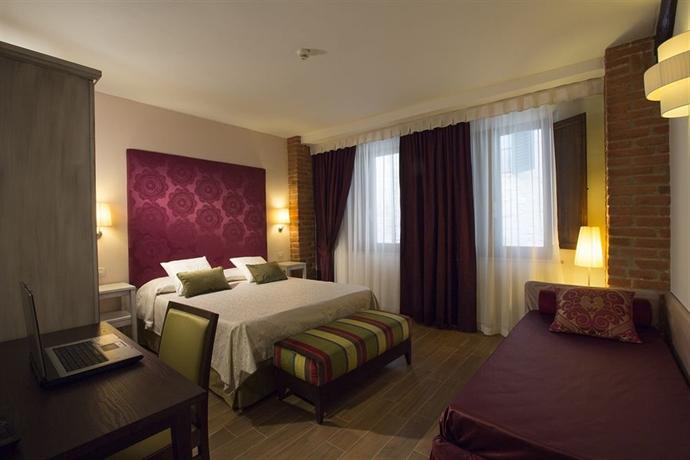 Hotel Alma Domus