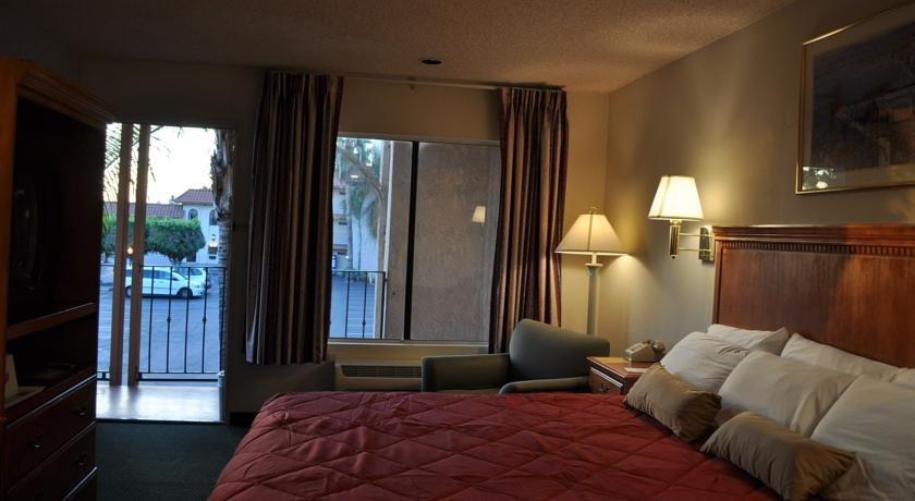 Days Inn by Wyndham Anaheim Near the Park