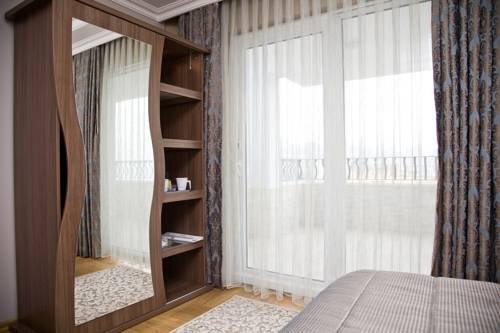 Grand Atakum Hotel