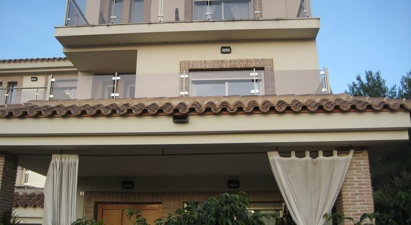 Villa Alegre