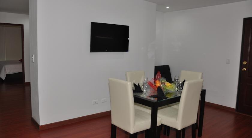 Apartasuites Plaza Modelia