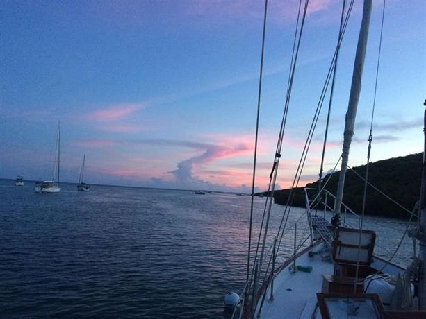 Culebra Bed & Breakfast on a Boat