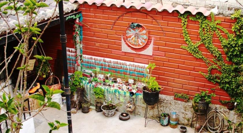 Chez Elena Guesthouse