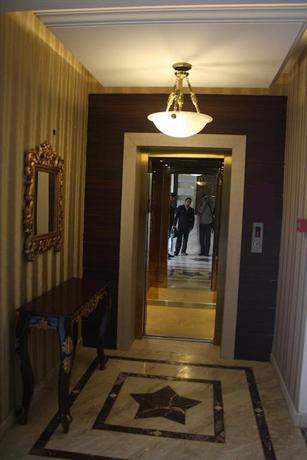 Hotel Golden Sky
