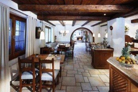 Hotel Zermama Zermatt 4* (ex. Hotel Mama Zermatt)