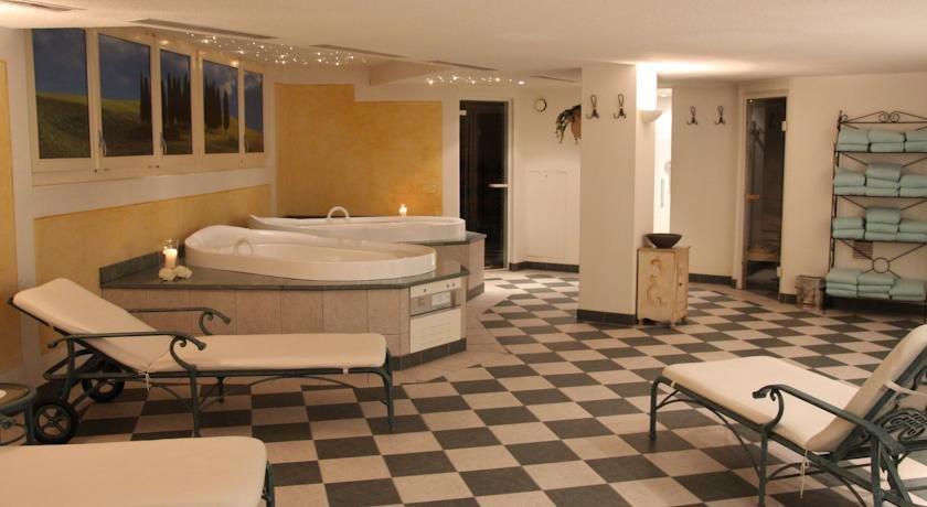 Hotel Zermama Zermatt 4* (ex. Hotel Mama Zermatt)