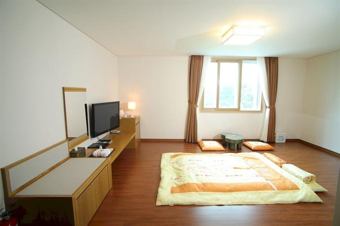 Narsha Hotel
