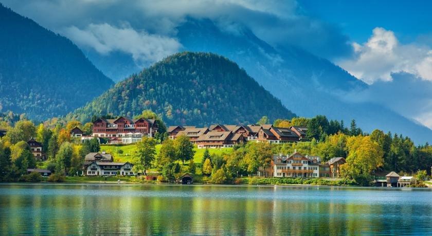 MONDI HOLIDAY Seeblickhotel Grundlsee