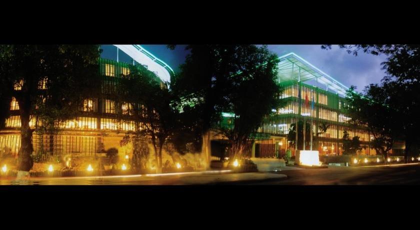 Silk Path Grand Hue Hotel & Spa