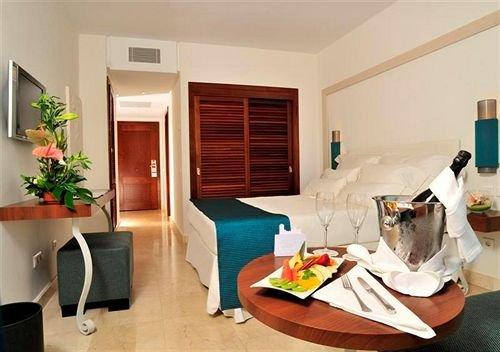 Hotel Jardin Tropical