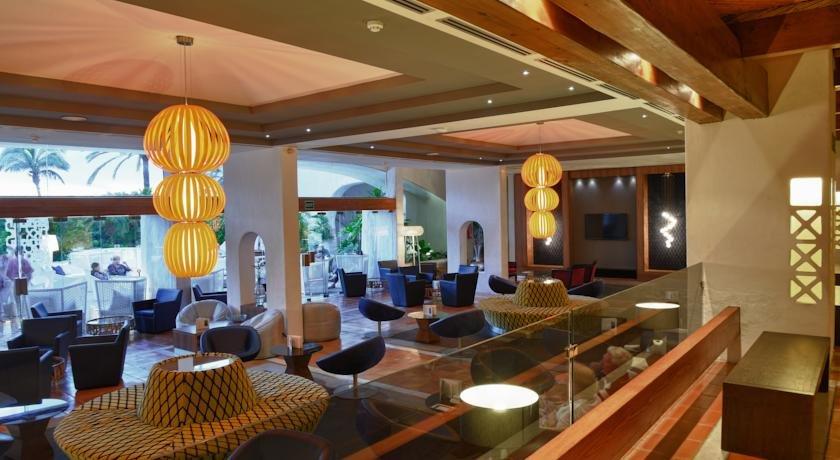 Hotel Jardin Tropical