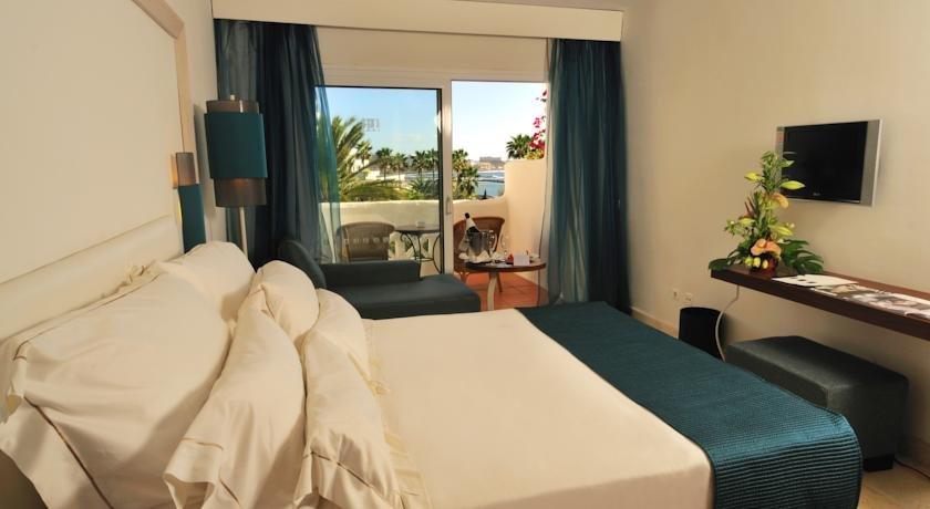Hotel Jardin Tropical