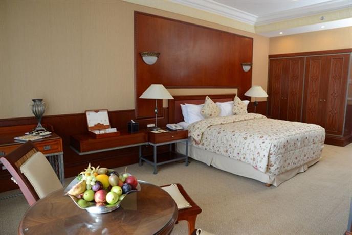 Grand Hills Hotel & Spa
