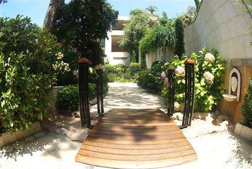 Grand Hills Hotel & Spa