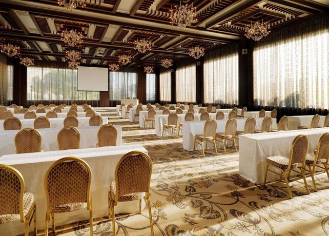 Grand Hills Hotel & Spa