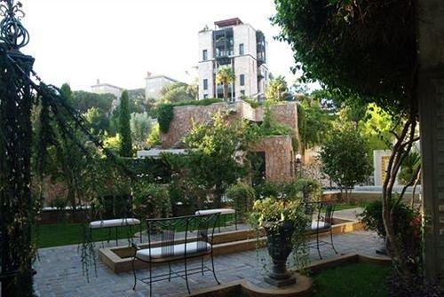 Grand Hills Hotel & Spa