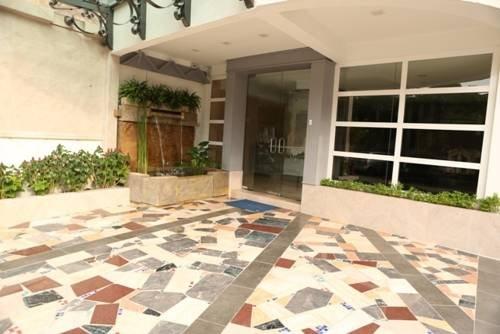OYO 124 Hotel Seniman Sentul