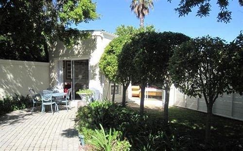 Navona Constantia Guest Cottage