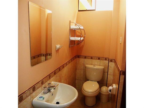 Yuraq Hotel