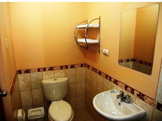 Yuraq Hotel
