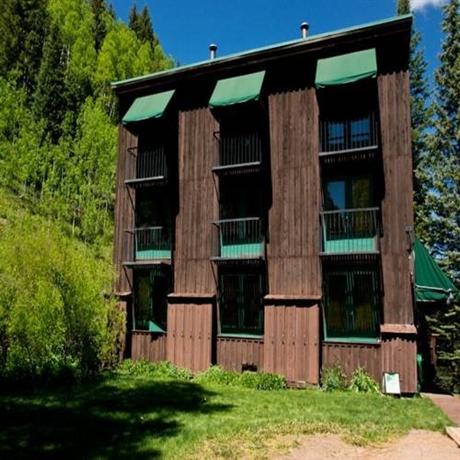 Manitou Lodge Bed and Breakfast