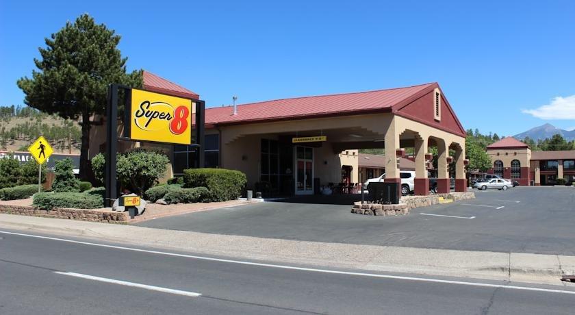 Super 8 by Wyndham NAU Downtown Conference Center Motel