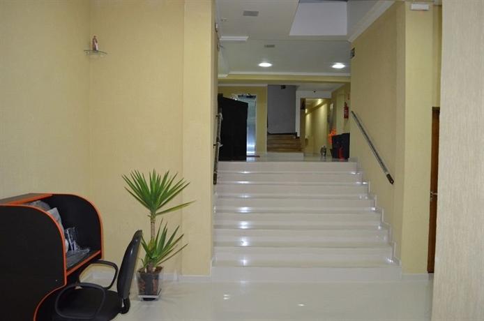Hotel Calstar