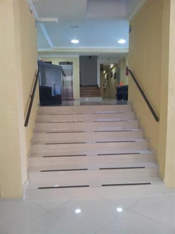 Hotel Calstar