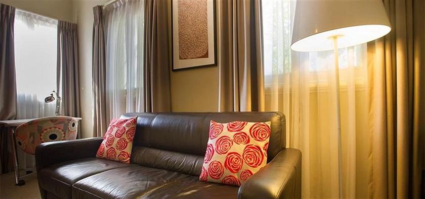 Globe Apartments