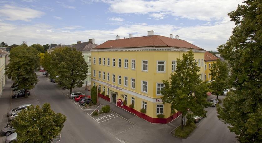 Hotel Unter den Linden Krems an der Donau Krems an der Donau Austria thumbnail