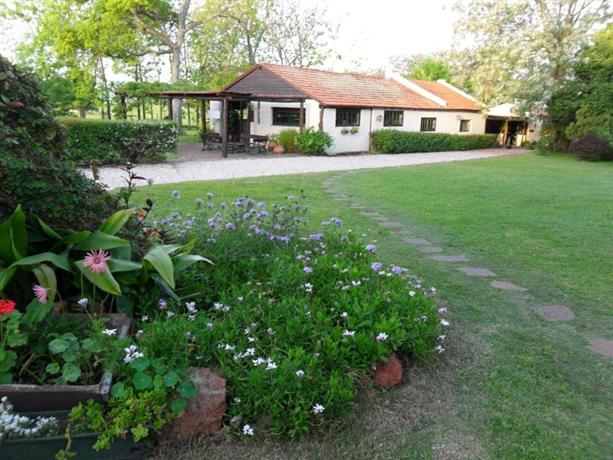Hosteria Estancia La Paz