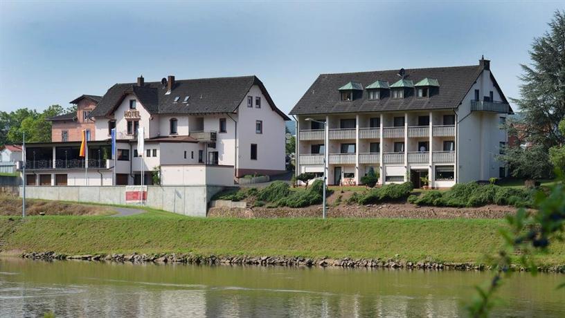 Hotel Straubs Schone Aussicht