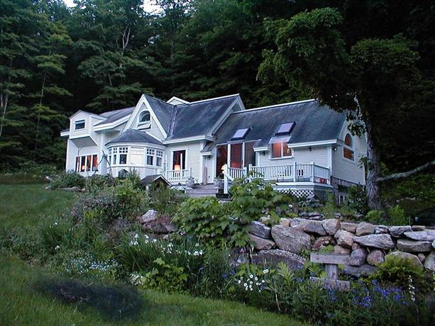 Mountain Valley Retreat