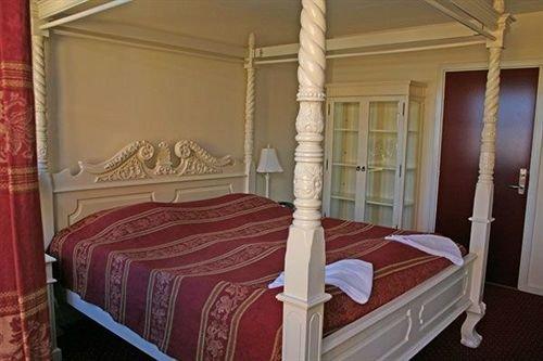 Foldens Hotel