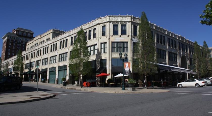 Country Inn & Suites by Radisson Asheville at Asheville Outlet Mall NC