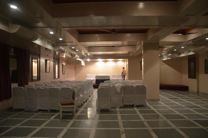 Hotel Surbhi Palace Dehradun