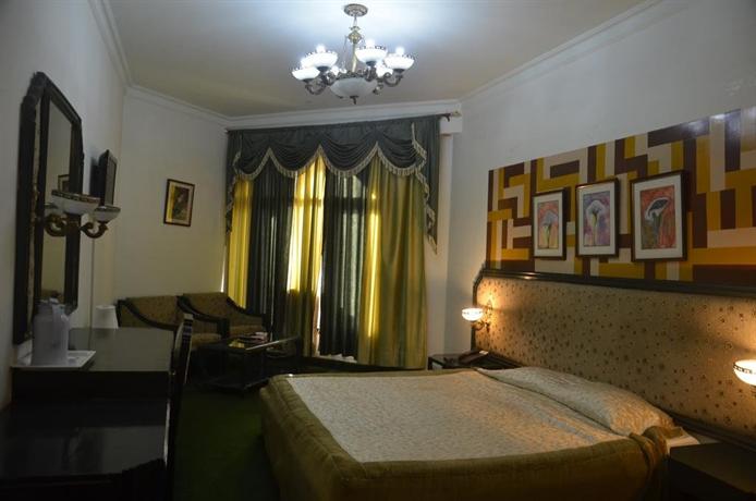 Hotel Surbhi Palace Dehradun