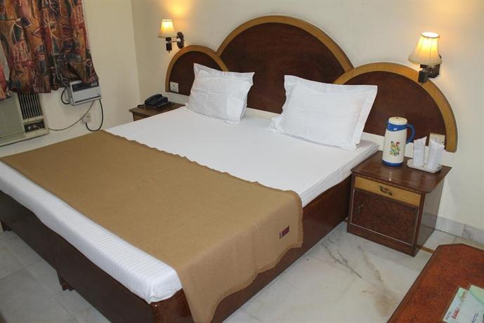 Hotel Atithi Palace Raj Ghat and Associated Memorials India thumbnail