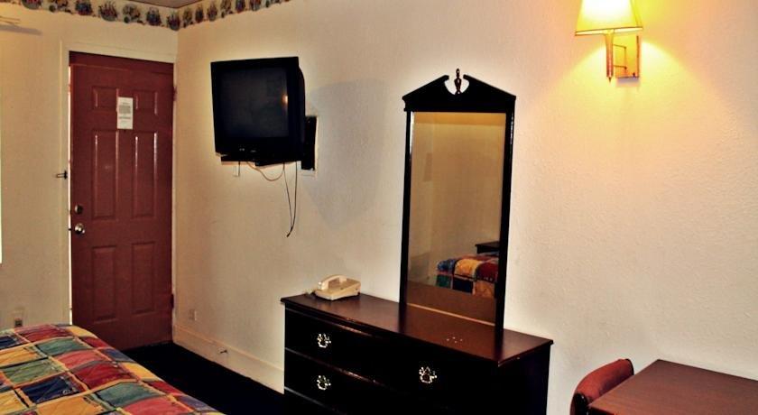 Travel Inn San Antonio Lackland Sea World
