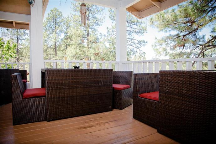 Sheridan House Inn- Adult Only Accommodation