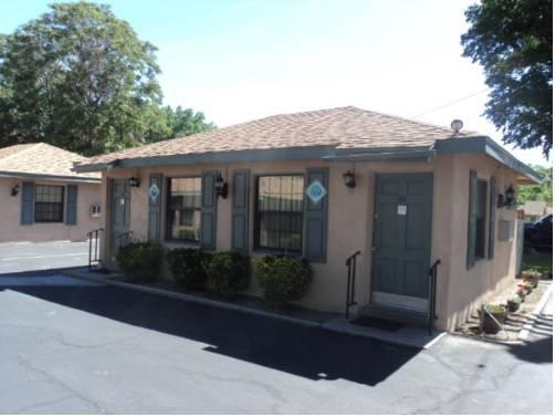 Bishop Elms Motel