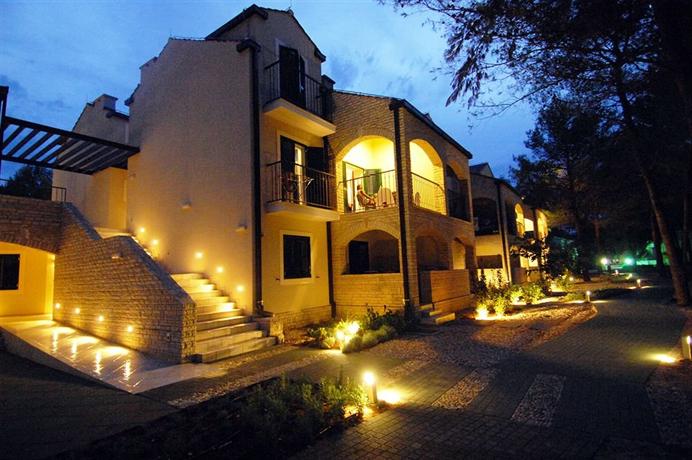 Zaton Holiday Resort