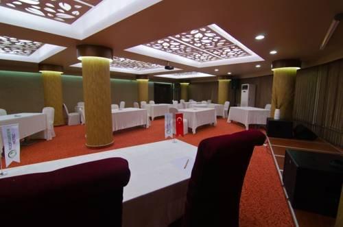 Roof Garden Hotel