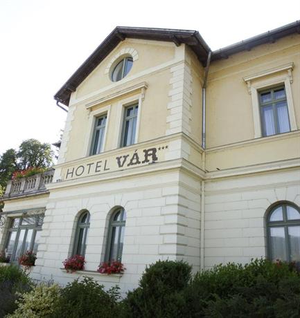 Hotel Var Kastelyszallo