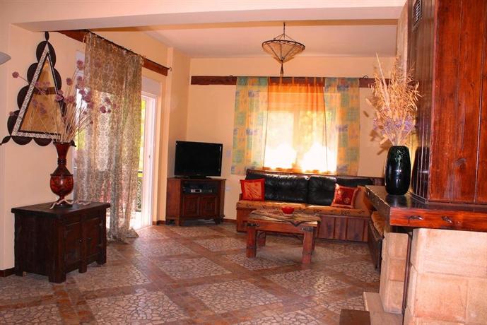 Alkyoni Villa