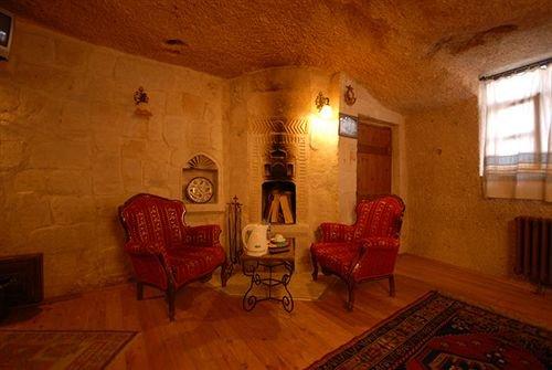 Traveller's Cave Hotel
