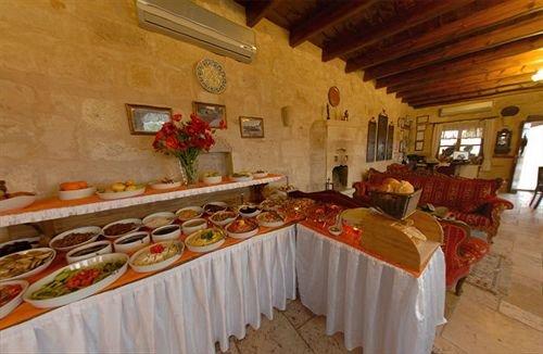 Traveller's Cave Hotel